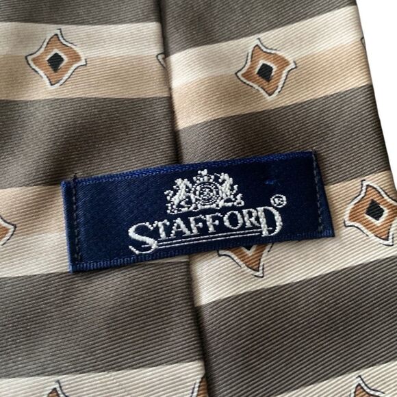 Pre Owned Men’s Stafford Tie Neck Tie Necktie Imported Fabric Classic Style - Picture 4 of 5